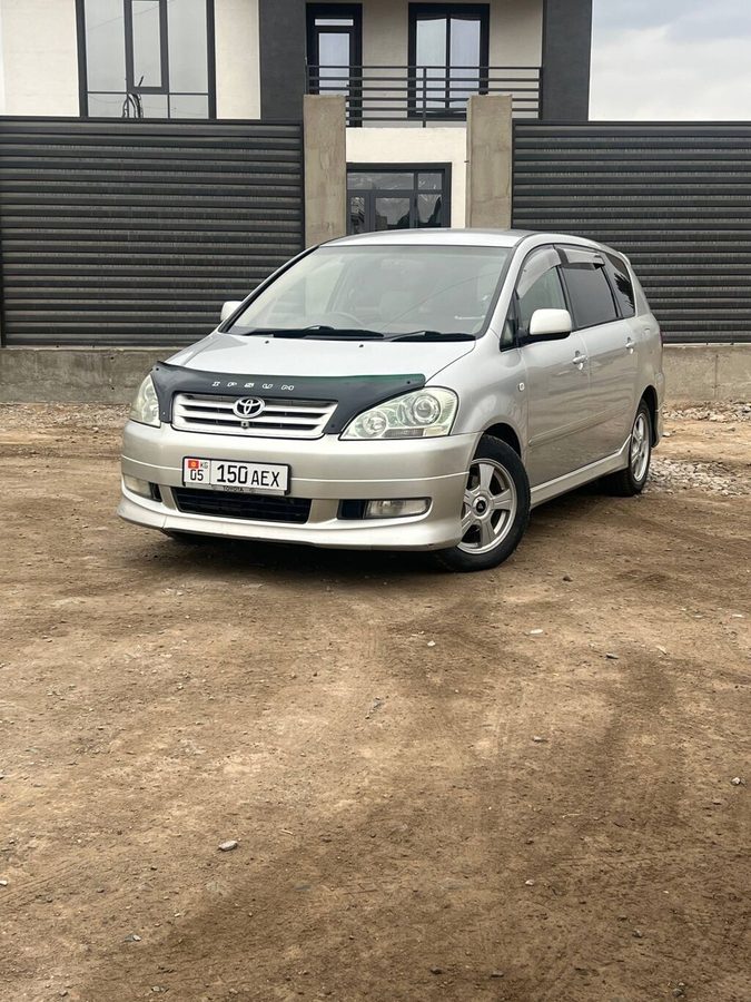 Toyota Ipsum