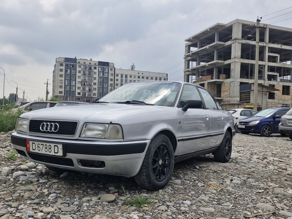 Audi 80