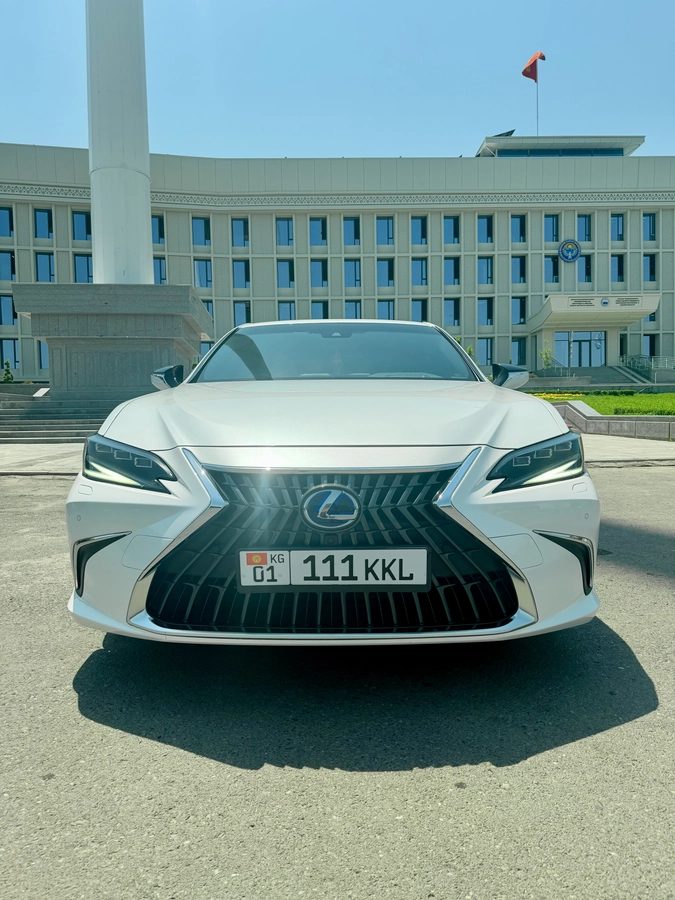 Lexus ES VII Рестайлинг 2022