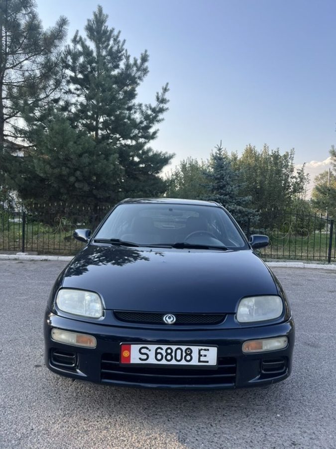 Mazda 323