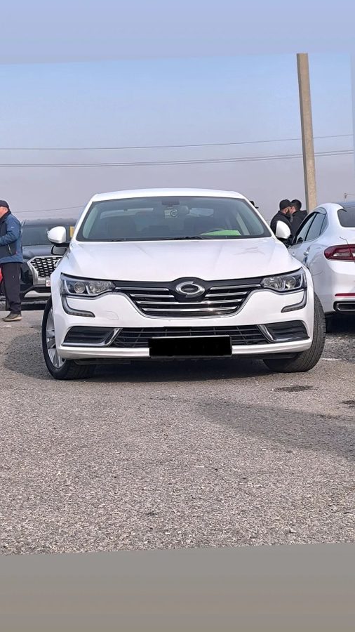 Renault SM6