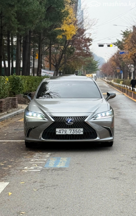 Lexus ES VII