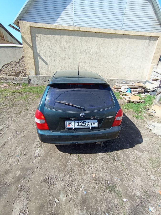 Mazda 323