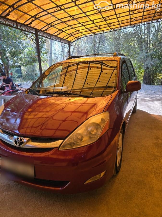 Toyota Sienna II Рестайлинг