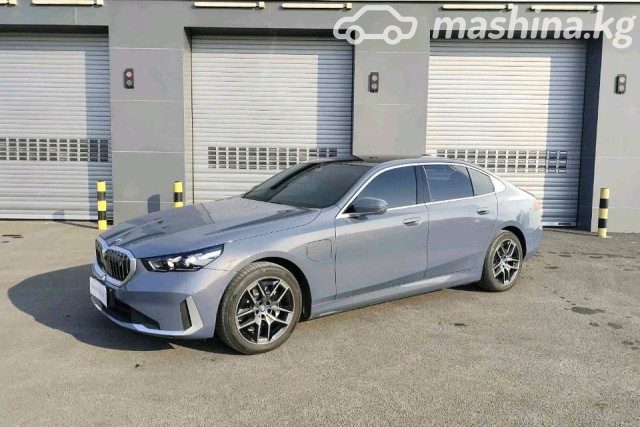 BMW i5