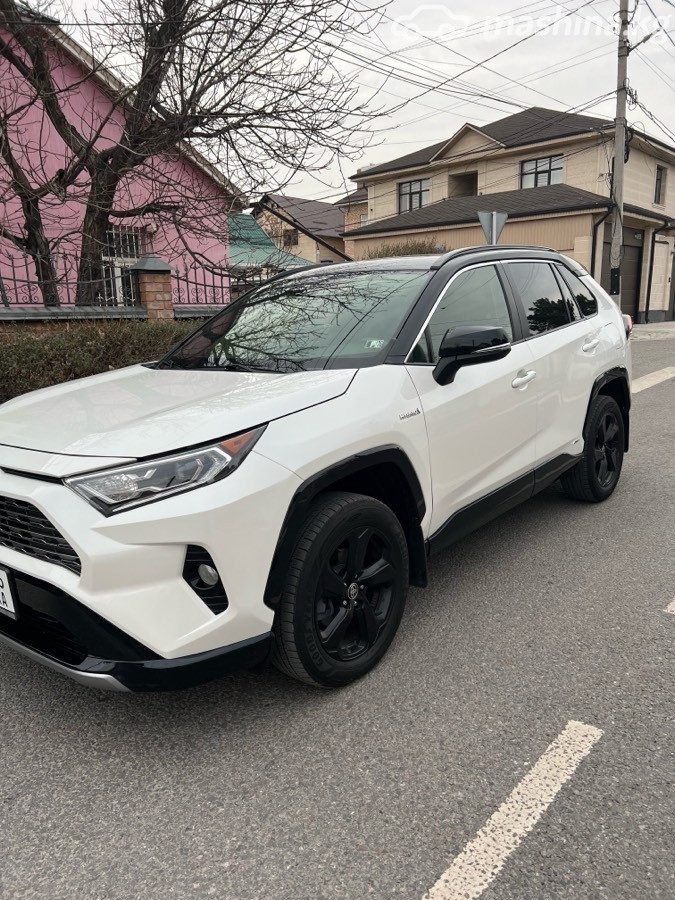 Toyota RAV4 V (XA50)