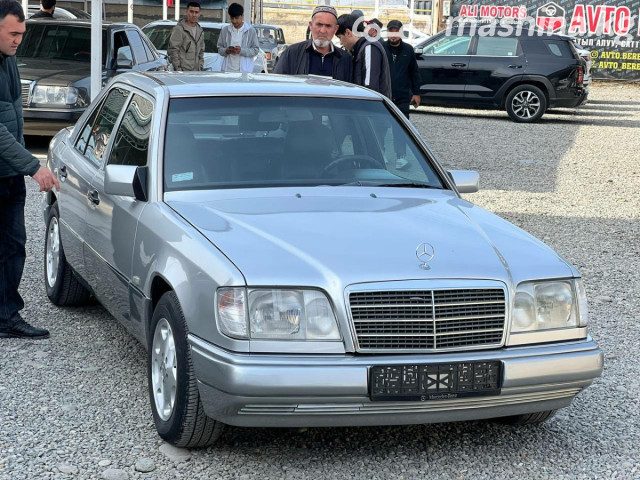 Mercedes-Benz E-Класс