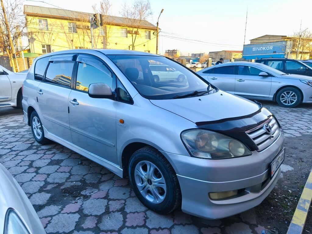 Toyota Ipsum