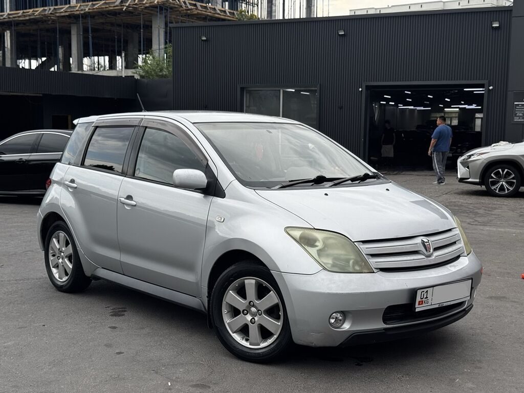 Toyota Ist