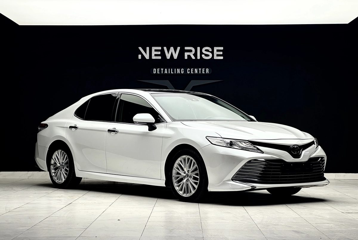 Toyota Camry VIII (XV70) 2019