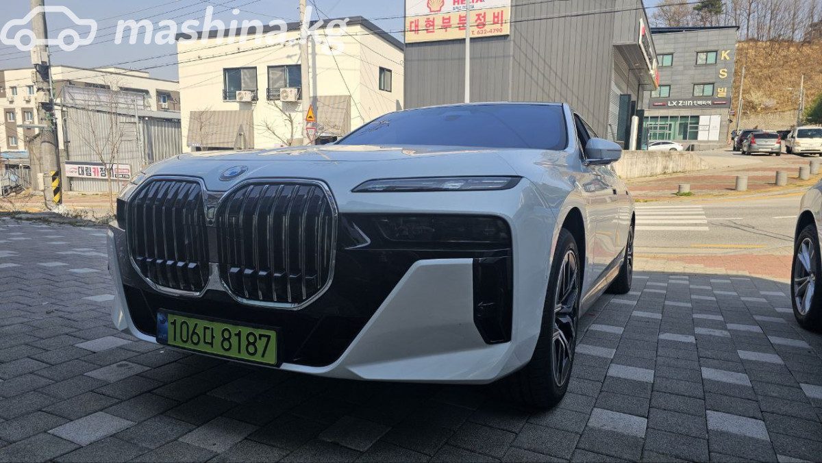 BMW 7 серии VII (G70)