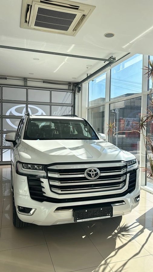 Toyota Land Cruiser 300 Series 2023