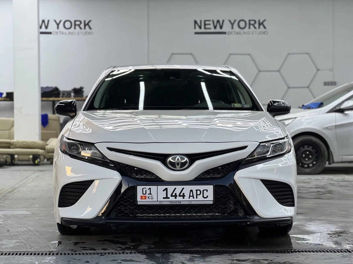 Toyota Camry VIII (XV70) 2020