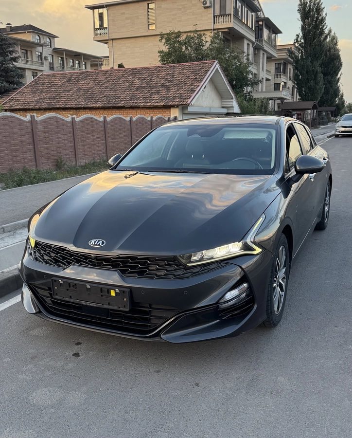 Kia K5 III LPi 2.0 AT