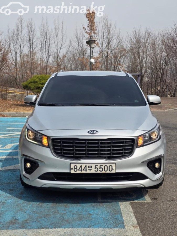 Kia Carnival III