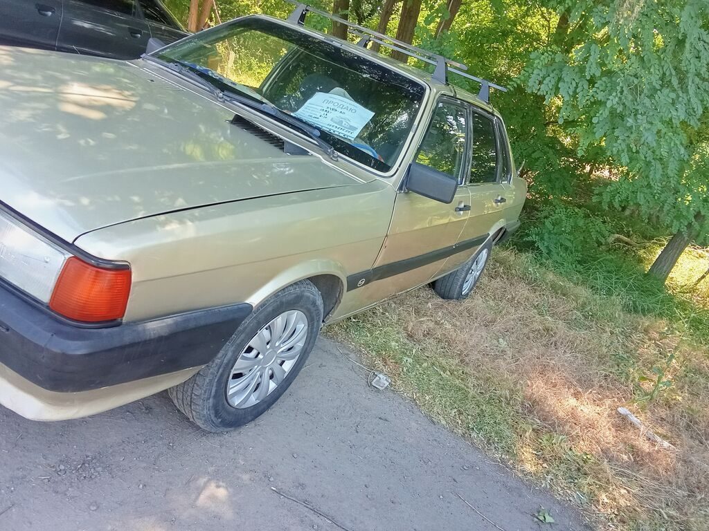 Audi 80