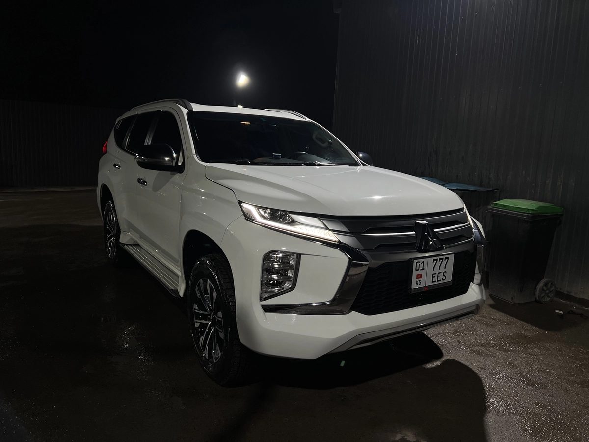Mitsubishi Montero Sport III Рестайлинг 2023