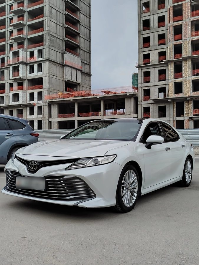 Toyota Camry VIII (XV70) 2018