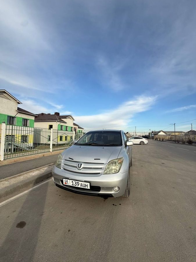 Toyota Ist