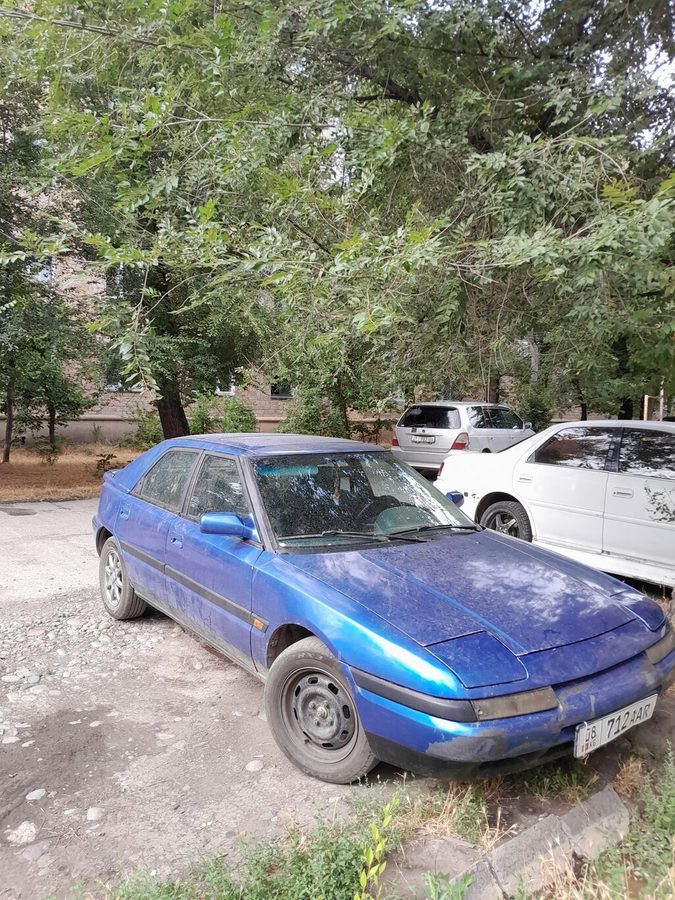 Mazda 323