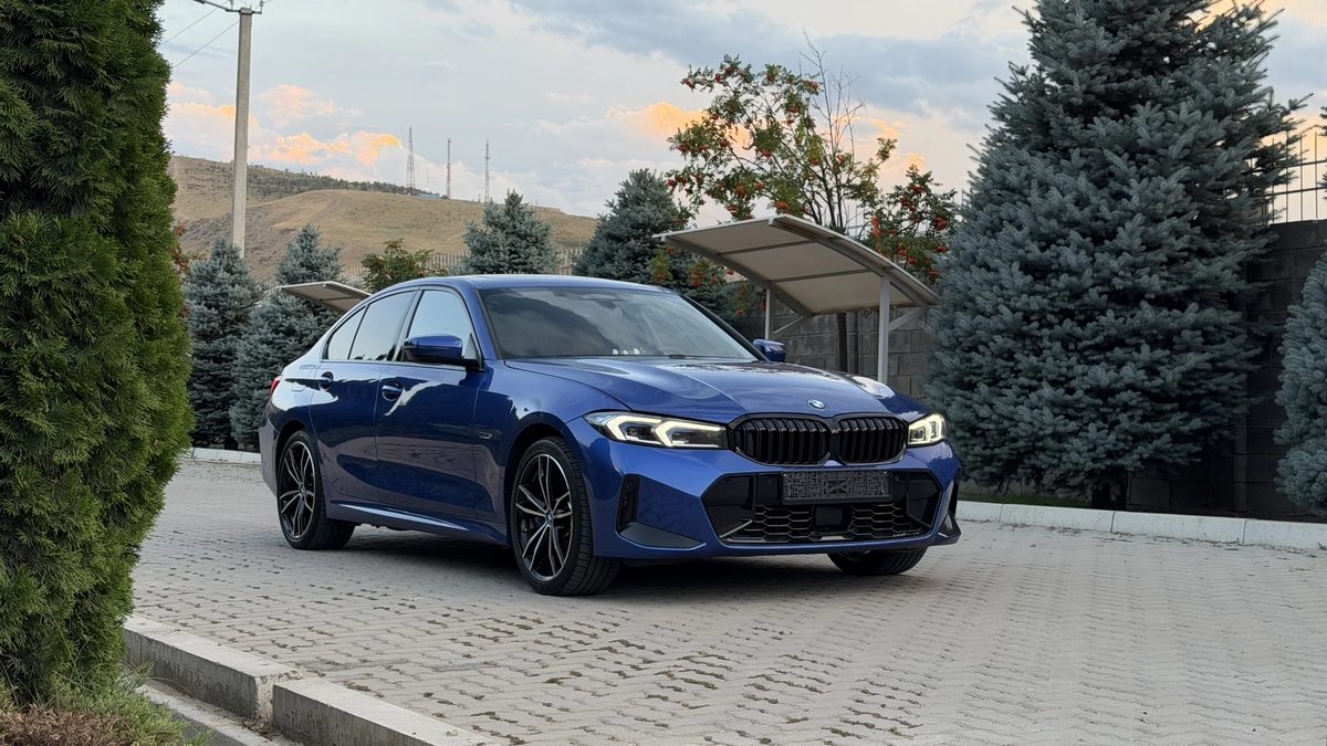 BMW 3 серии VII (G2x) Рестайлинг 330e 2.0hyb AT