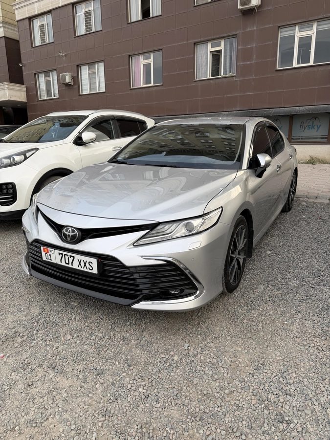 Toyota Camry VIII (XV70) 2019