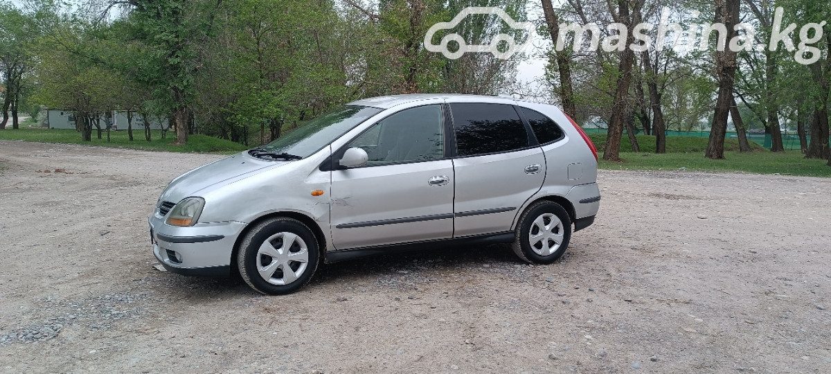 Nissan Almera Tino