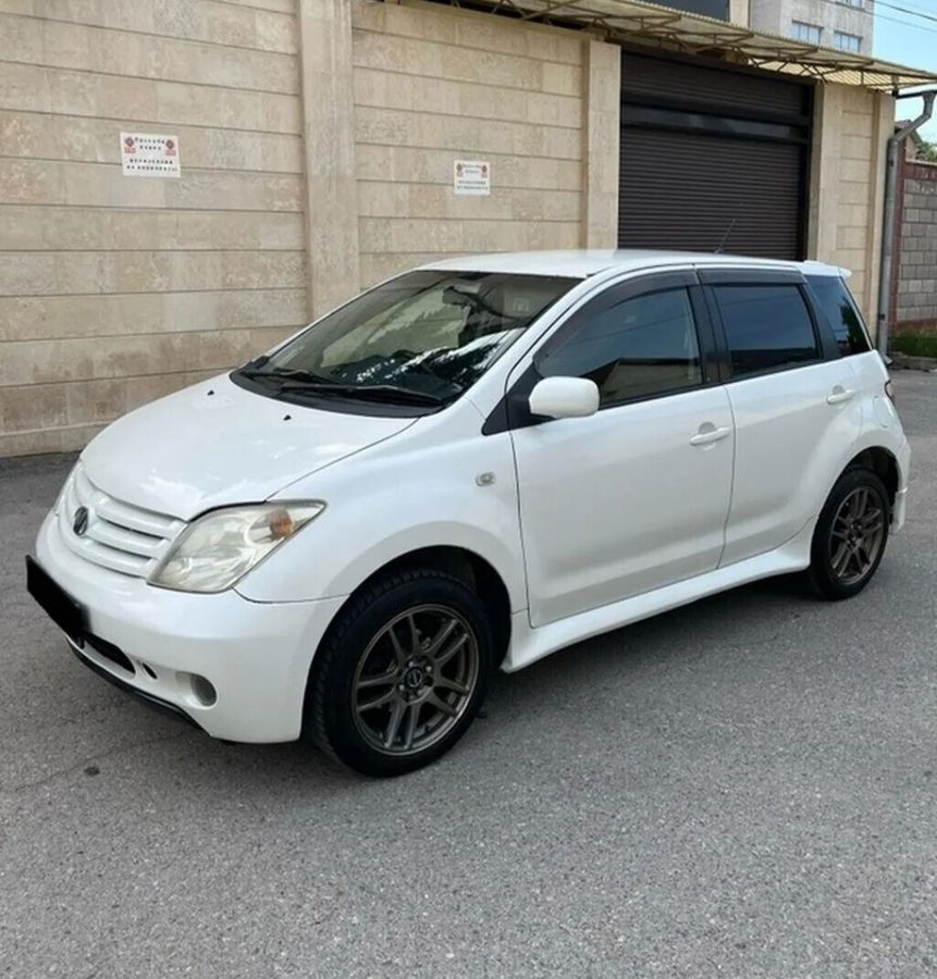 Toyota Ist
