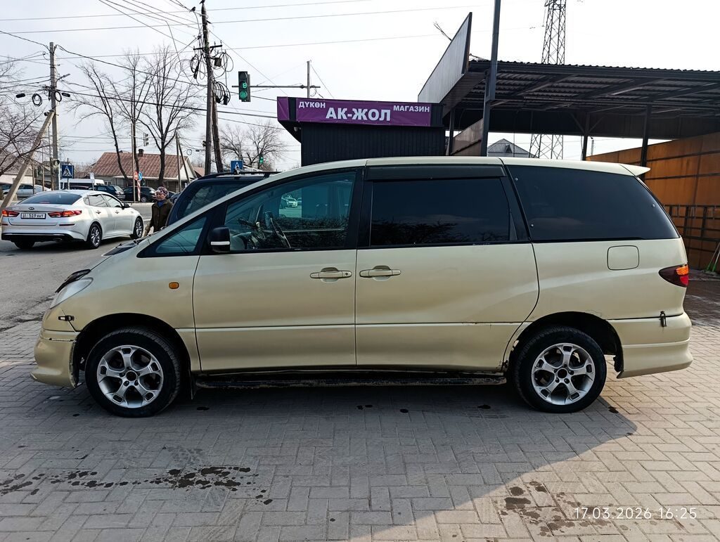 Toyota Estima