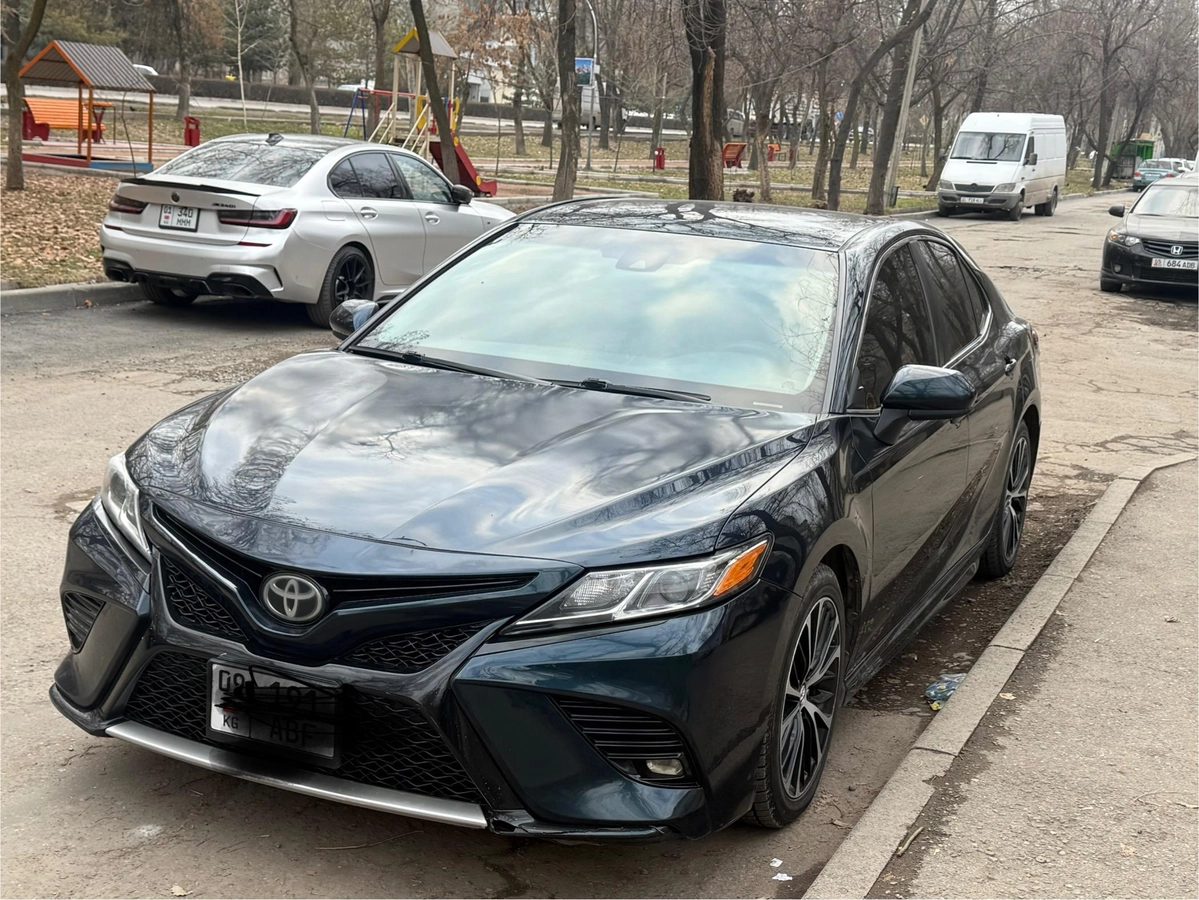 Toyota Camry VIII (XV70) 2018