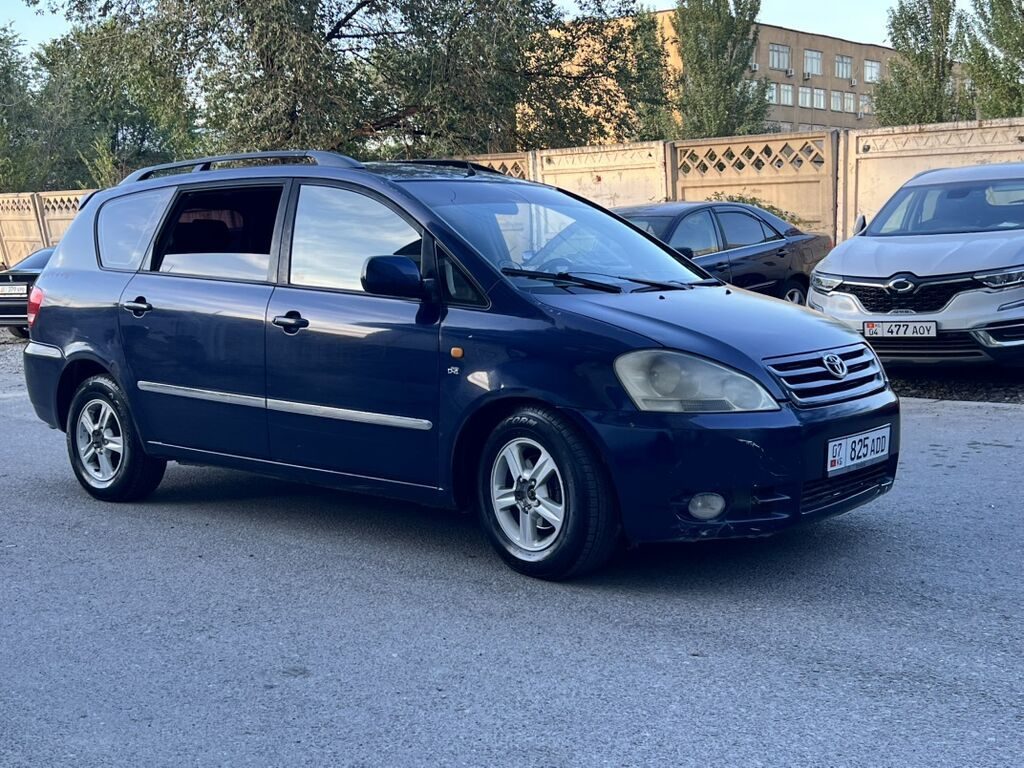 Toyota Avensis Verso