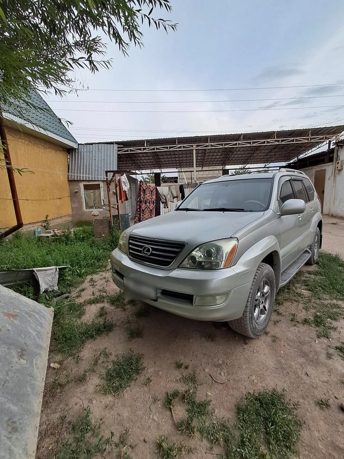 Lexus GX I 2004
