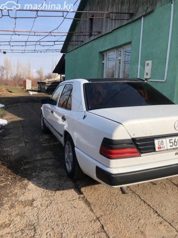 Mercedes-Benz W124