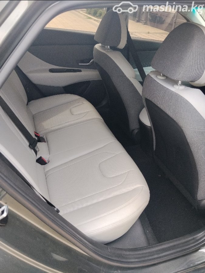 Hyundai Avante VII