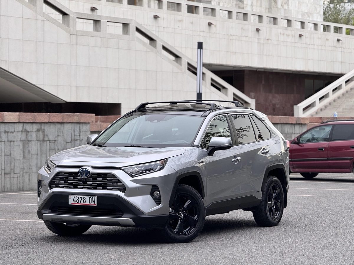 Toyota RAV4 V (XA50) 2020