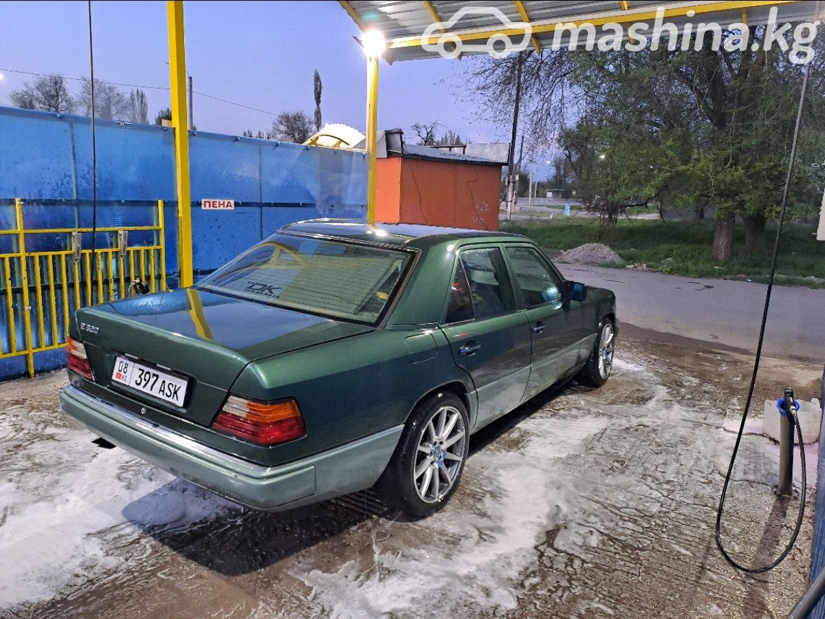 Mercedes-Benz E-Класс I (W124)