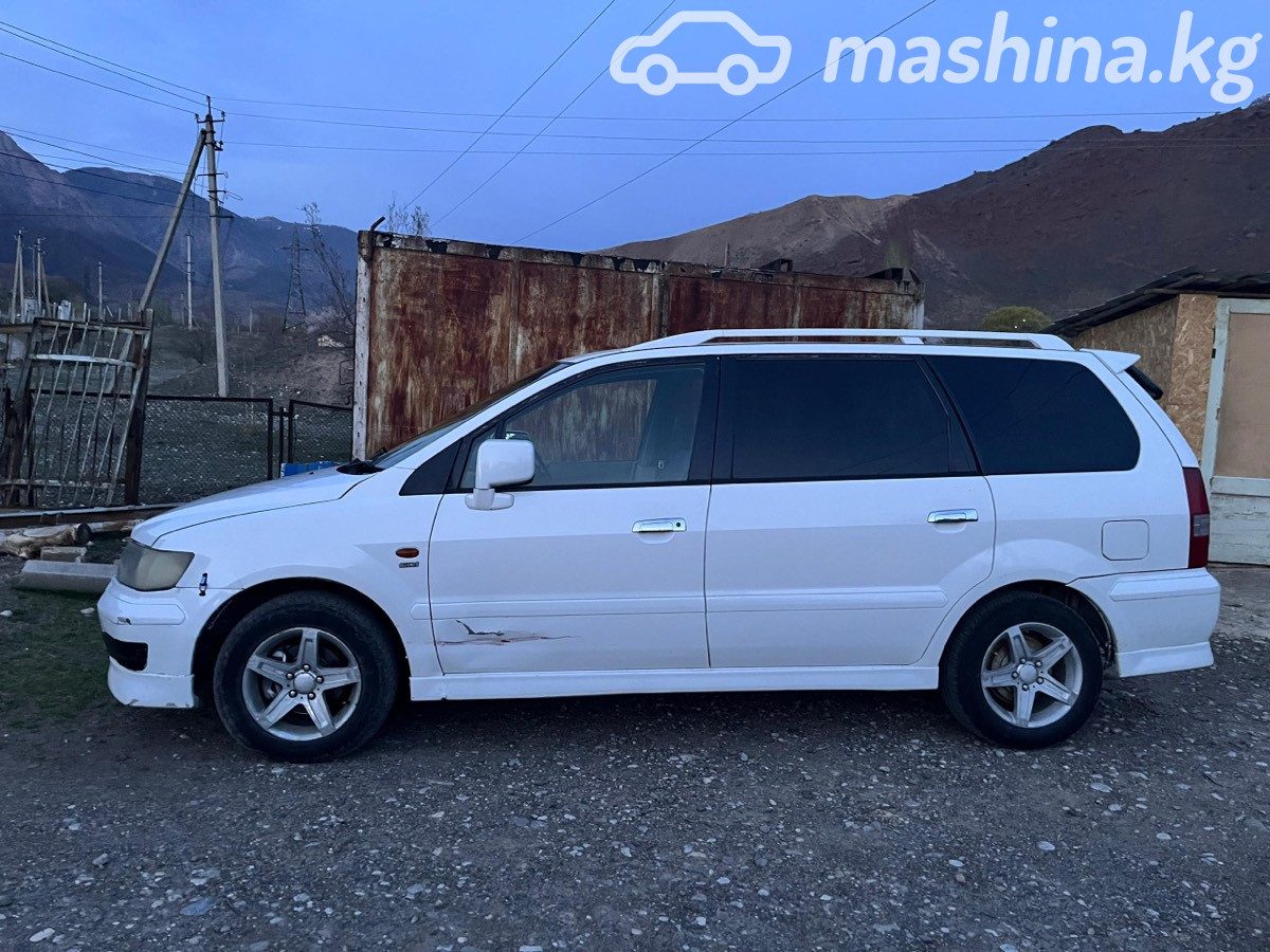 Mitsubishi Chariot III