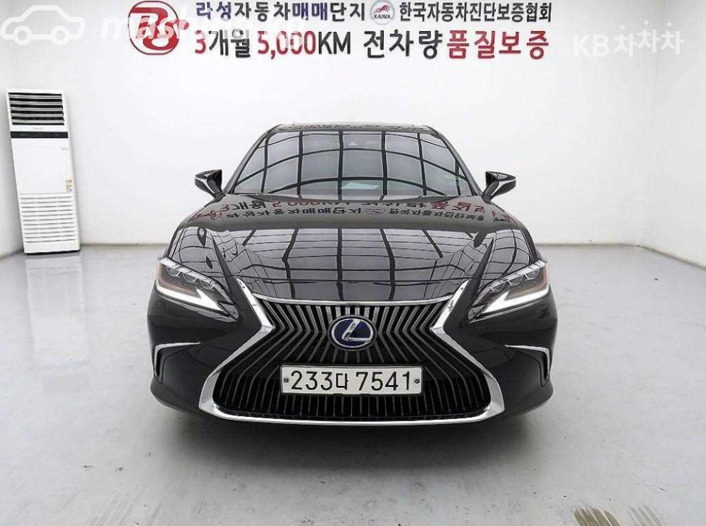 Lexus ES VII
