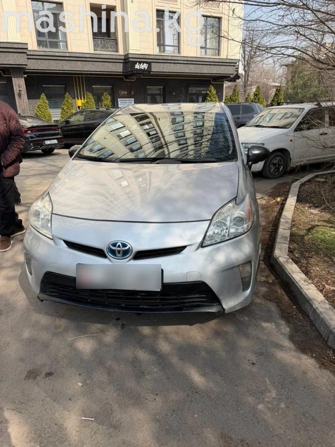 Toyota Prius III Рестайлинг (XW30) 2015