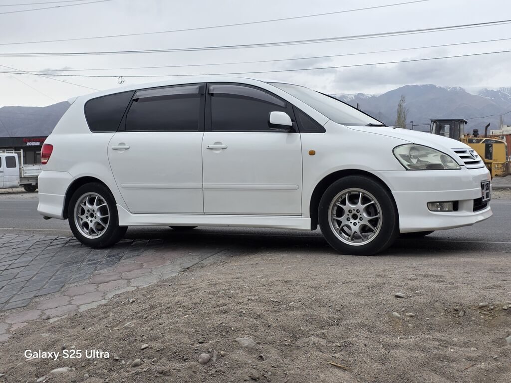 Toyota Ipsum