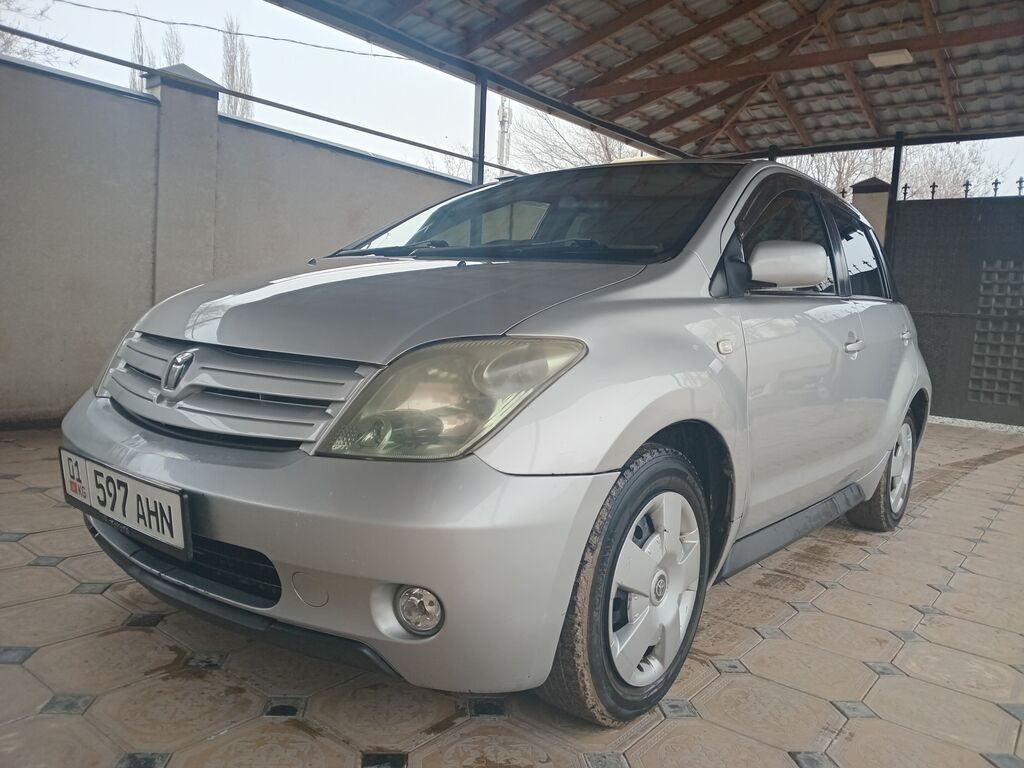Toyota Ist