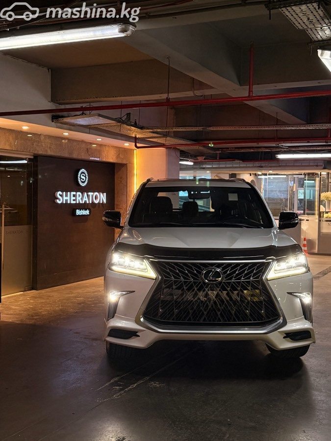 Lexus LX