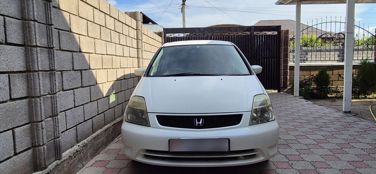 Honda Stream I 2002
