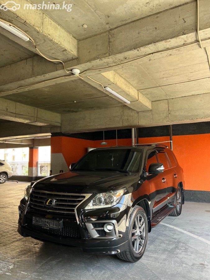 Lexus LX