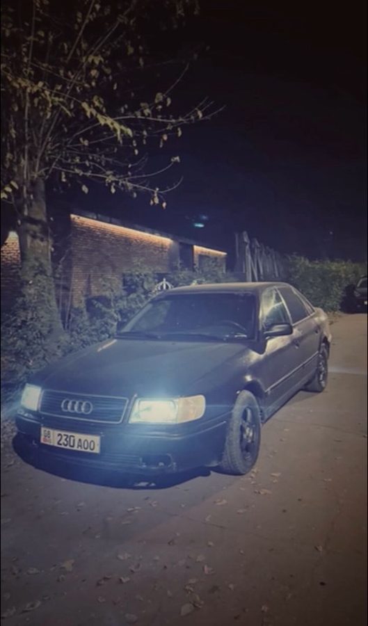 Audi 100