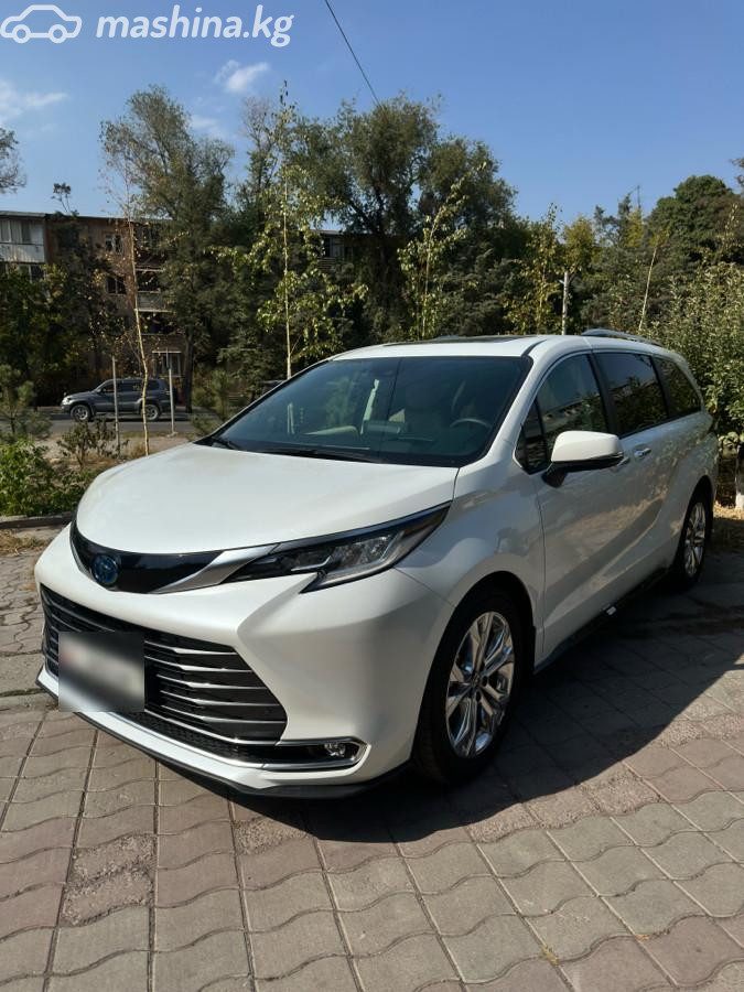 Toyota Sienna IV
