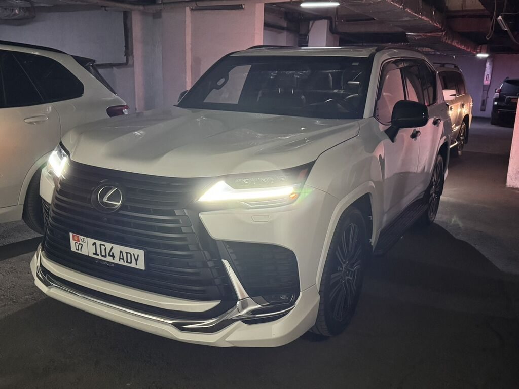 Lexus LX