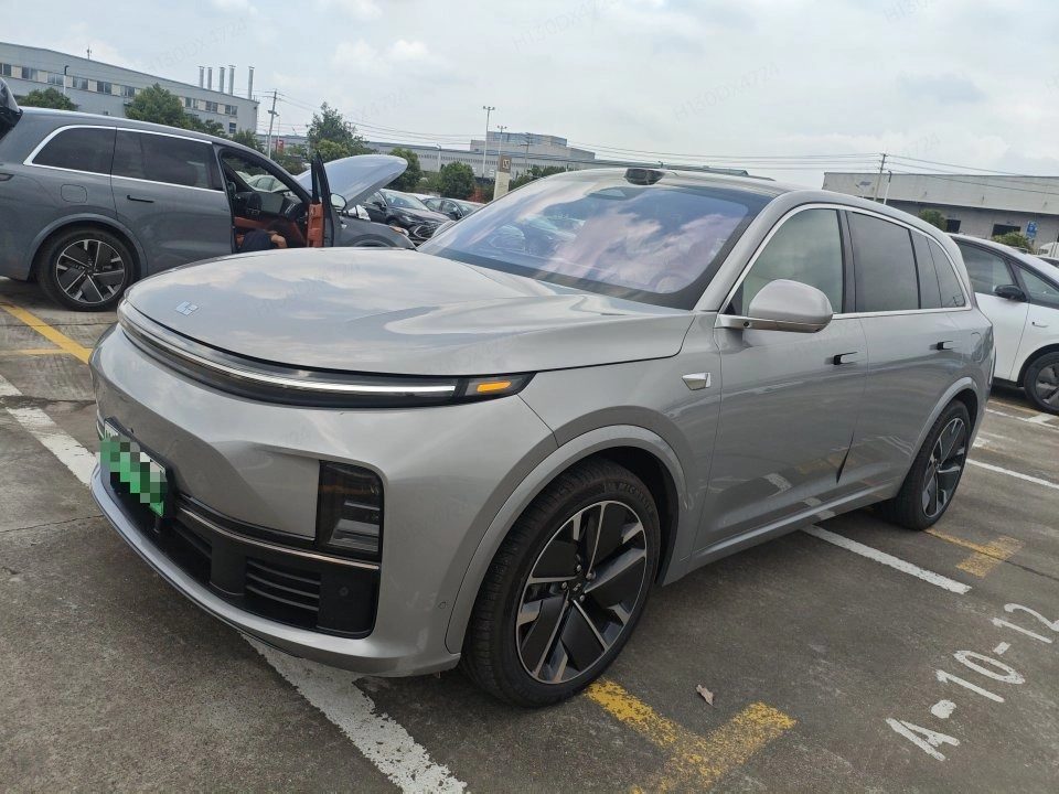 LiXiang L7 Air 1.5hyb AT 4WD