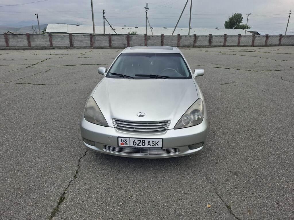 Lexus ES