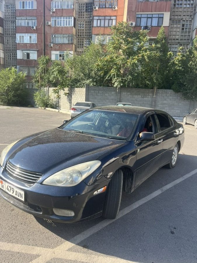Lexus ES